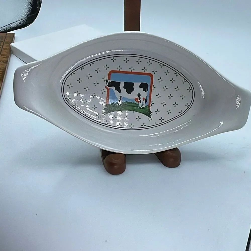 Vintage Vandor Country Pelzman Designs 1980 casserole dish mini.